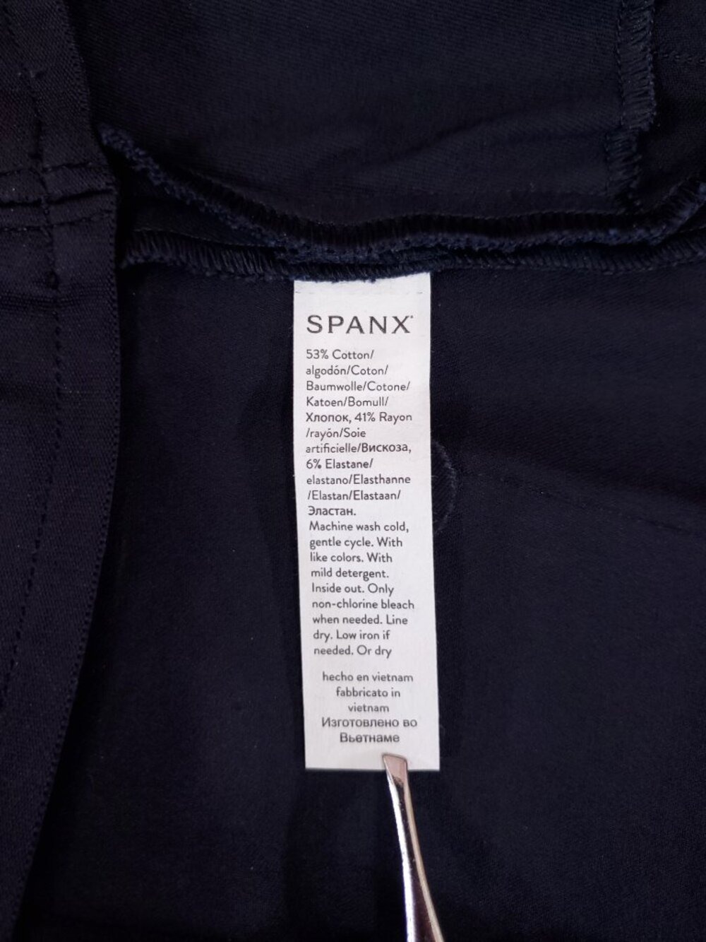 *READ* NWT Spanx Womens Size XS Polished 4" Shorts Pull On Navy Blue 20368R - Picture 11 of 16